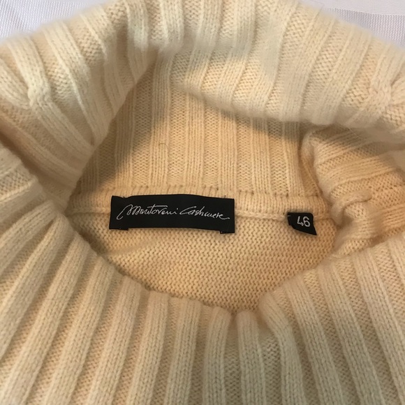 100% Cashmere Turtleneck Sweater - Picture 3 of 3